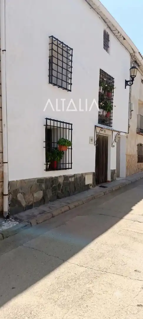 Vista exterior de Casa o chalet en venta en Huete con Trastero y Amueblado