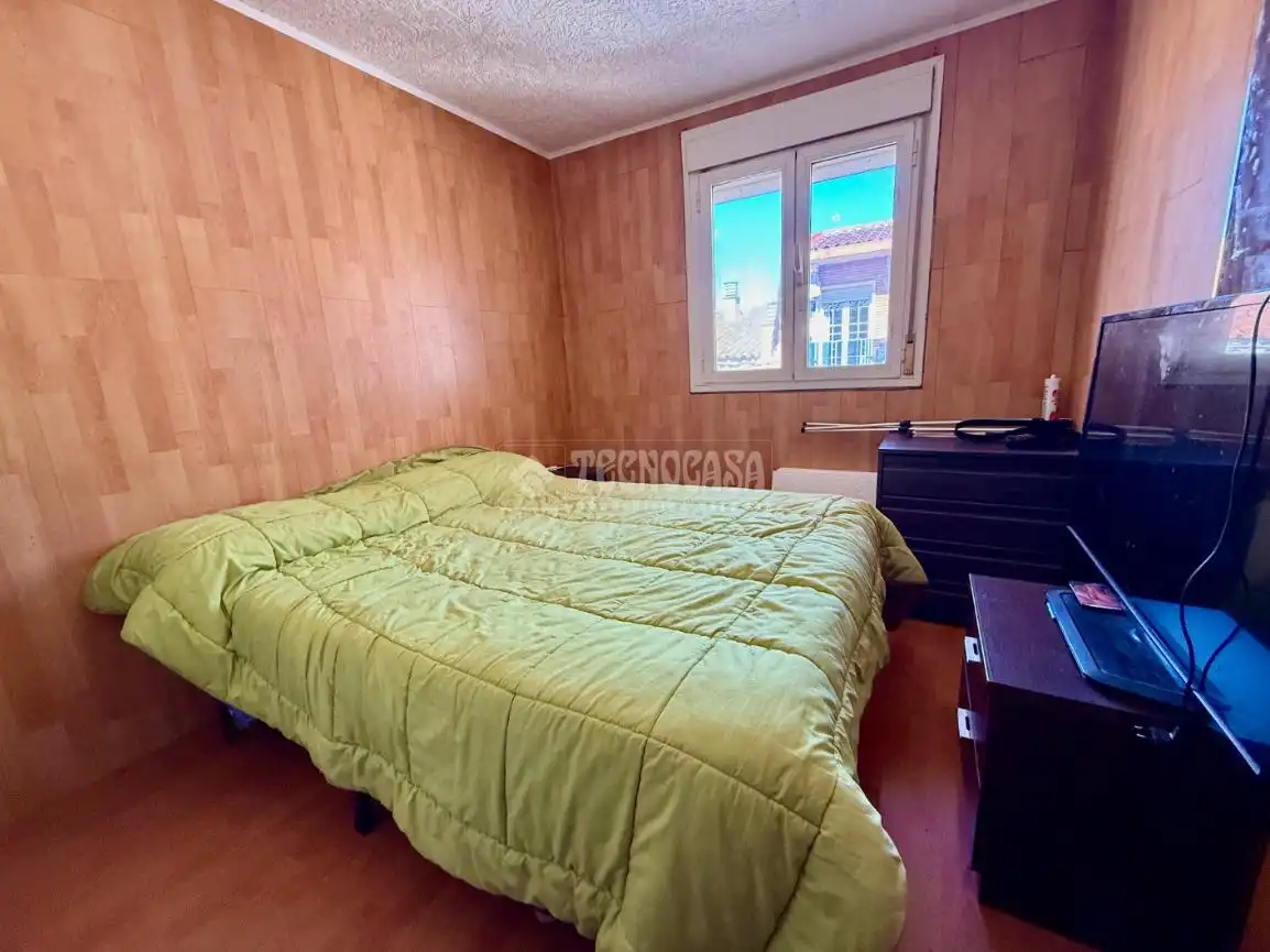 Habitación de Piso en venta en Zaragoza con Calefacción y Parquet