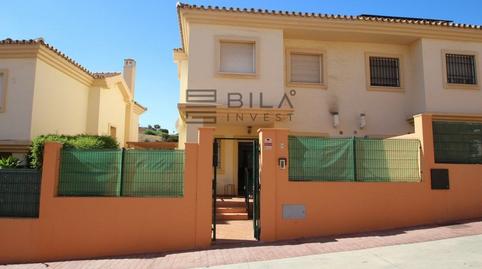 Foto 5 de Casa adosada en venda a Agustina de Aragon, Los Pacos, Málaga