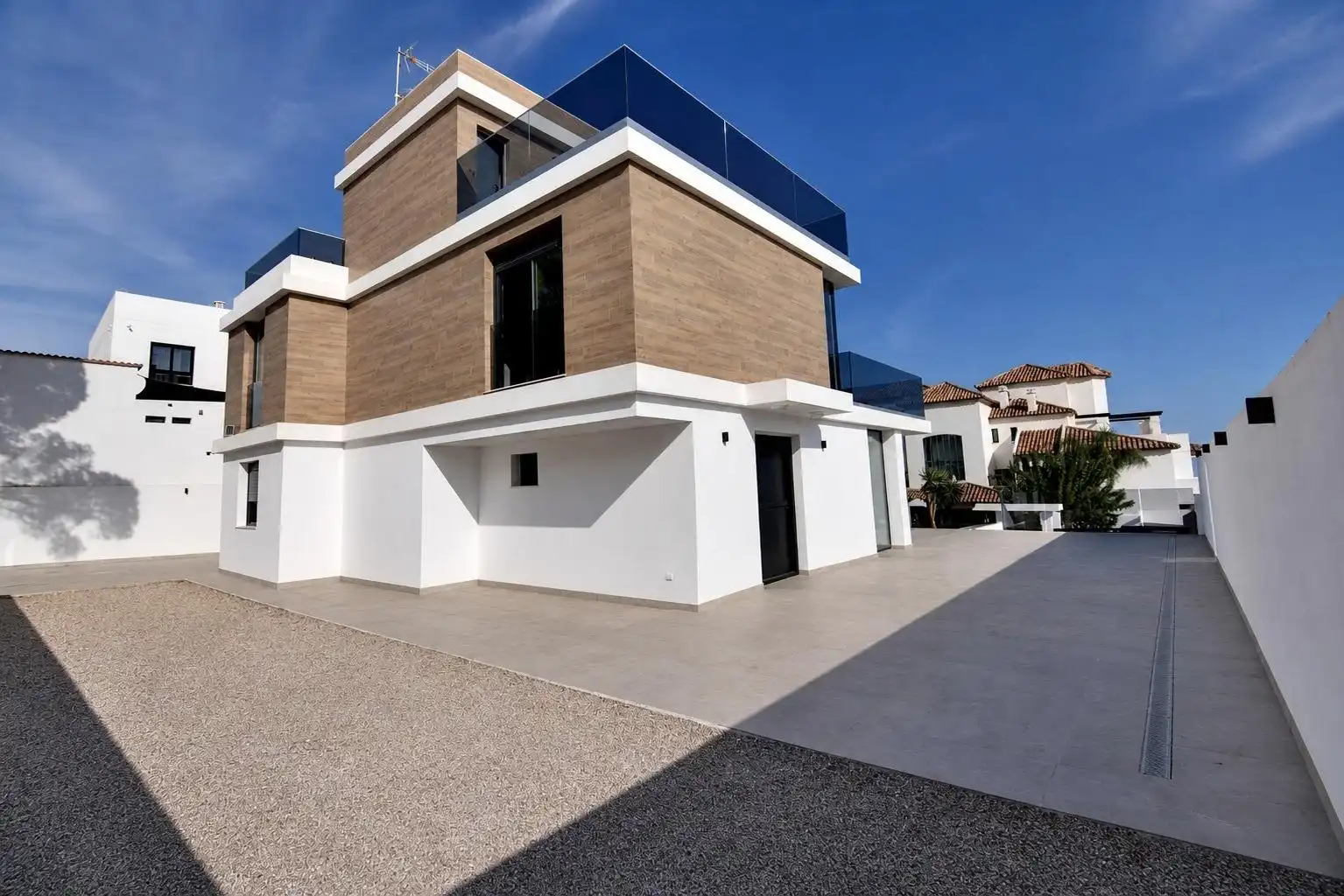 Villa con piscina in vendita a Golf Bahía, imagen 29