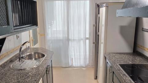 Foto 4 de Pis de lloguer a Avenida Clara Campoamor, Barrio Alto, Sevilla