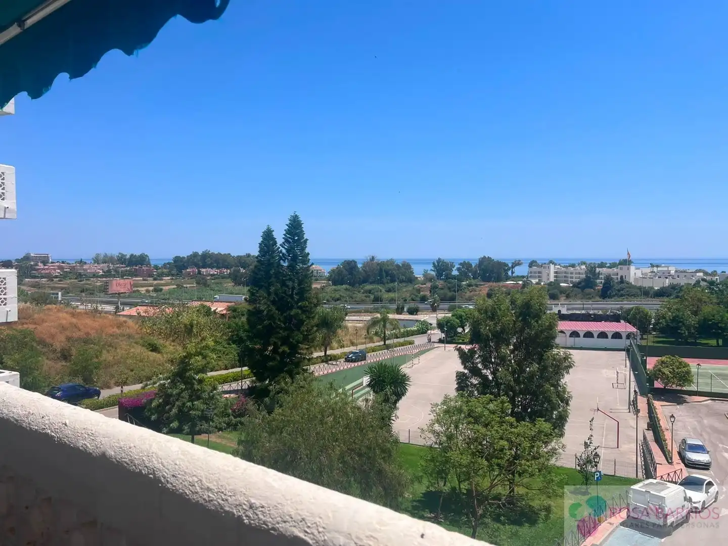 Exterior view of Flat for sale in Estepona  with Air Conditioner, Terrace and Community pool