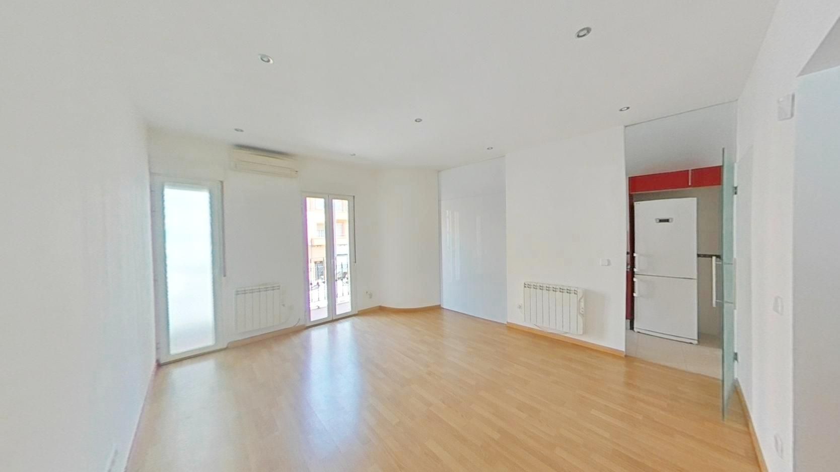 Sala d'estar de Pis en venda en  Madrid Capital amb Terrassa i Forn