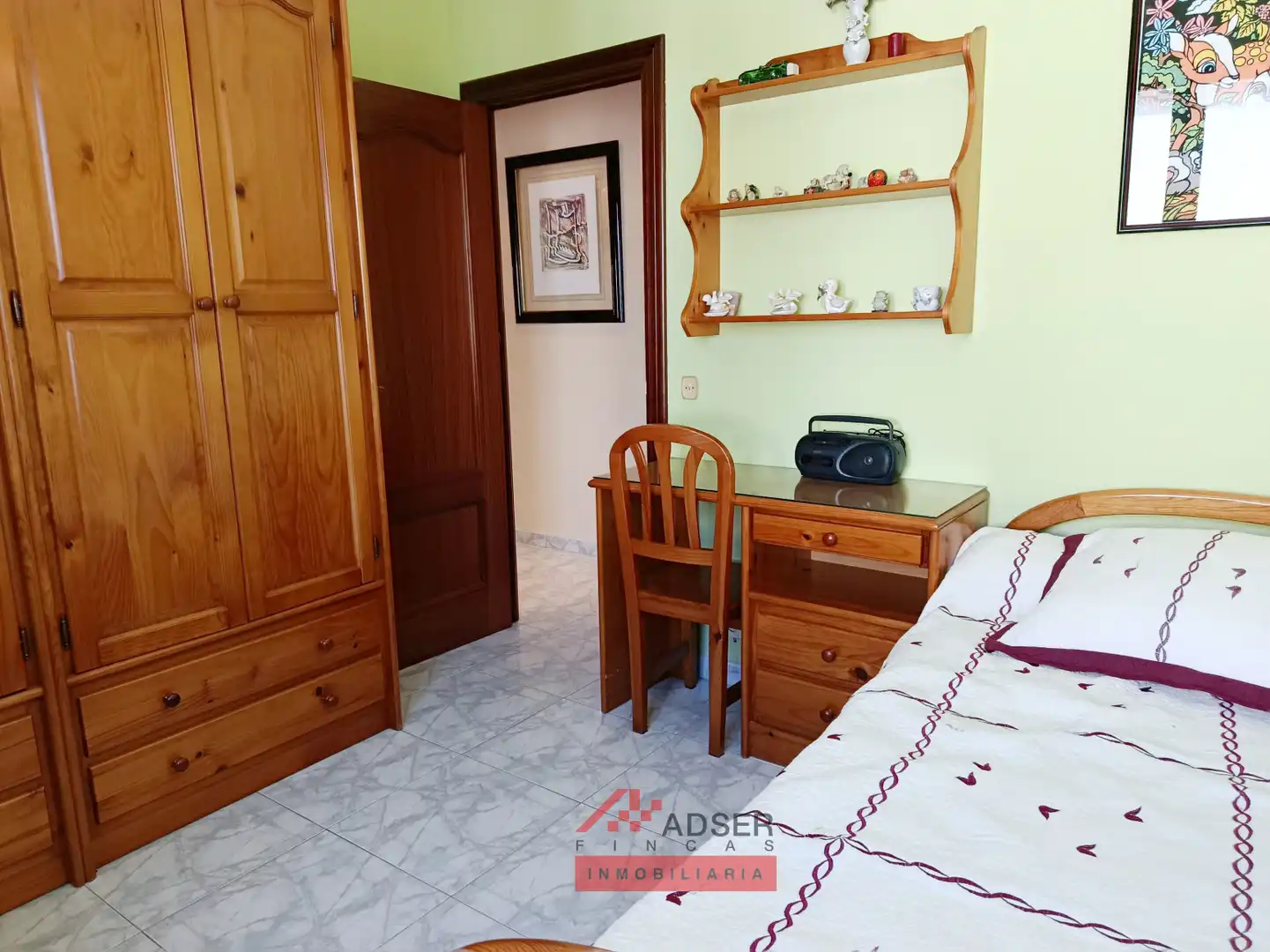 Habitación de Piso en venta en Los Olivos