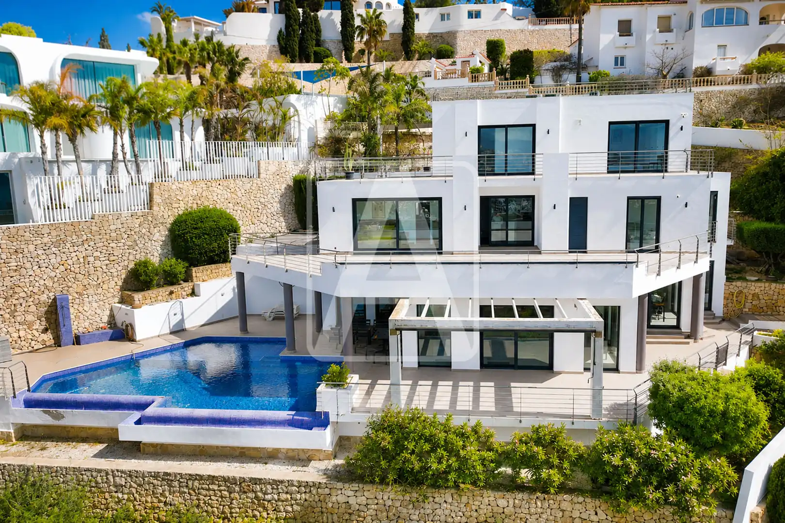 Detached house with pool for sale in Paichi