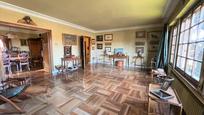 Sala d'estar de Dúplex en venda en Leioa amb Calefacció i Terrassa