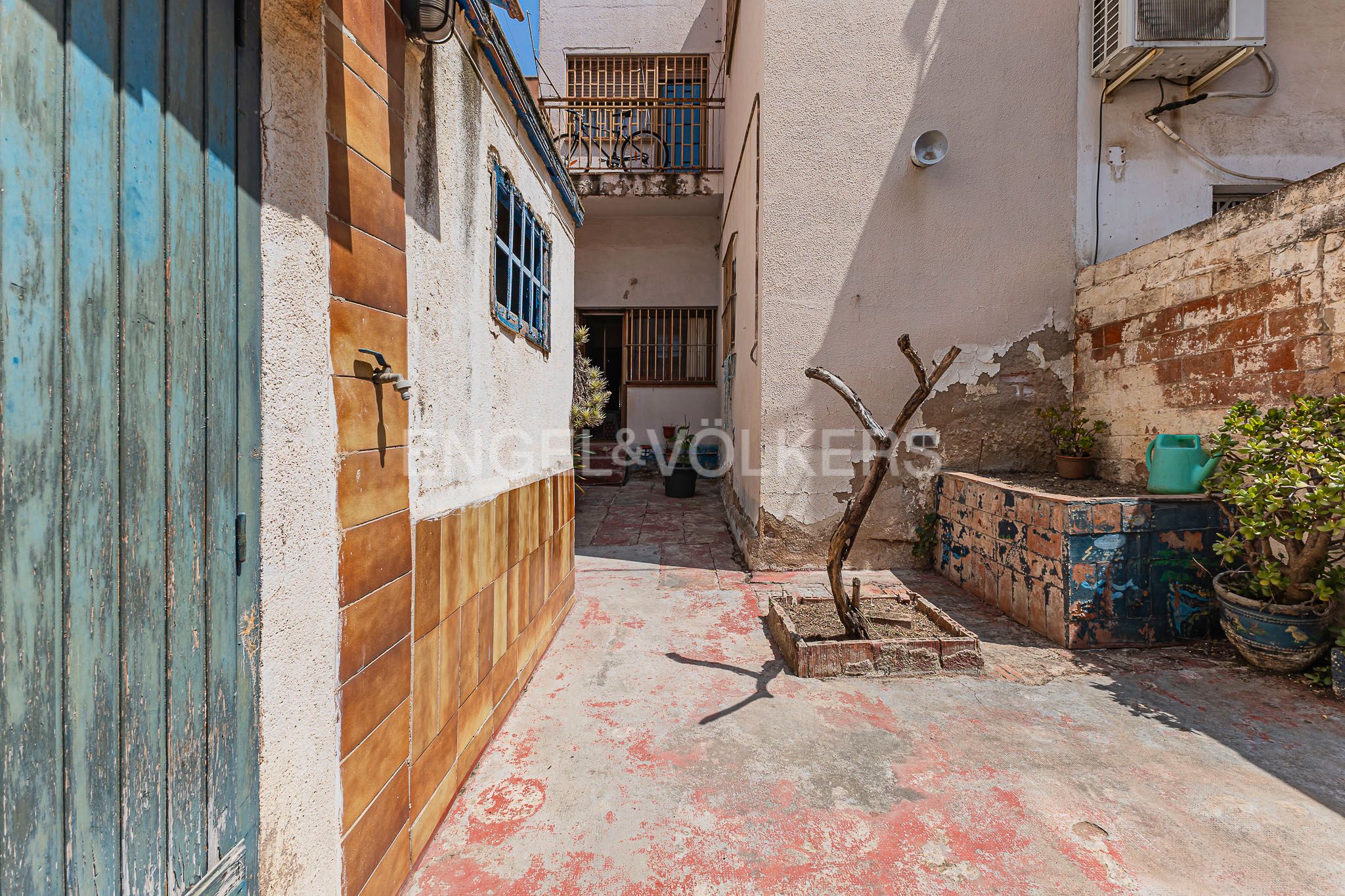 Vista exterior de Casa o xalet en venda en  Barcelona Capital amb Calefacció, Jardí privat i Terrassa
