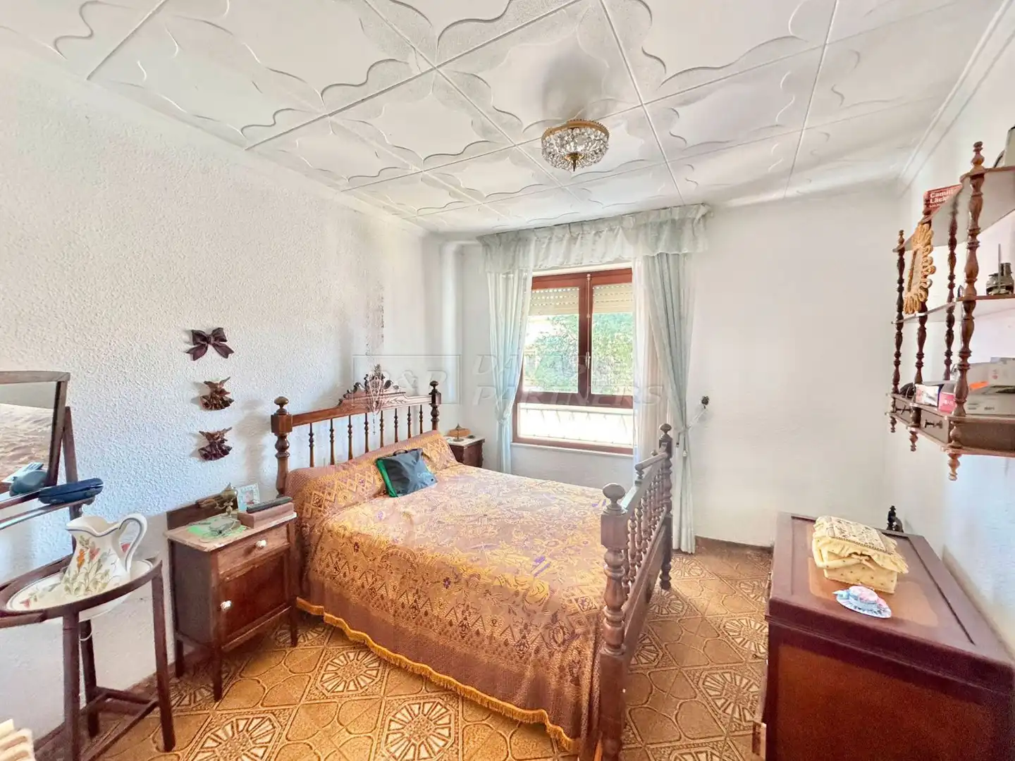Habitación de Edificio en venta en El Pinós / Pinoso