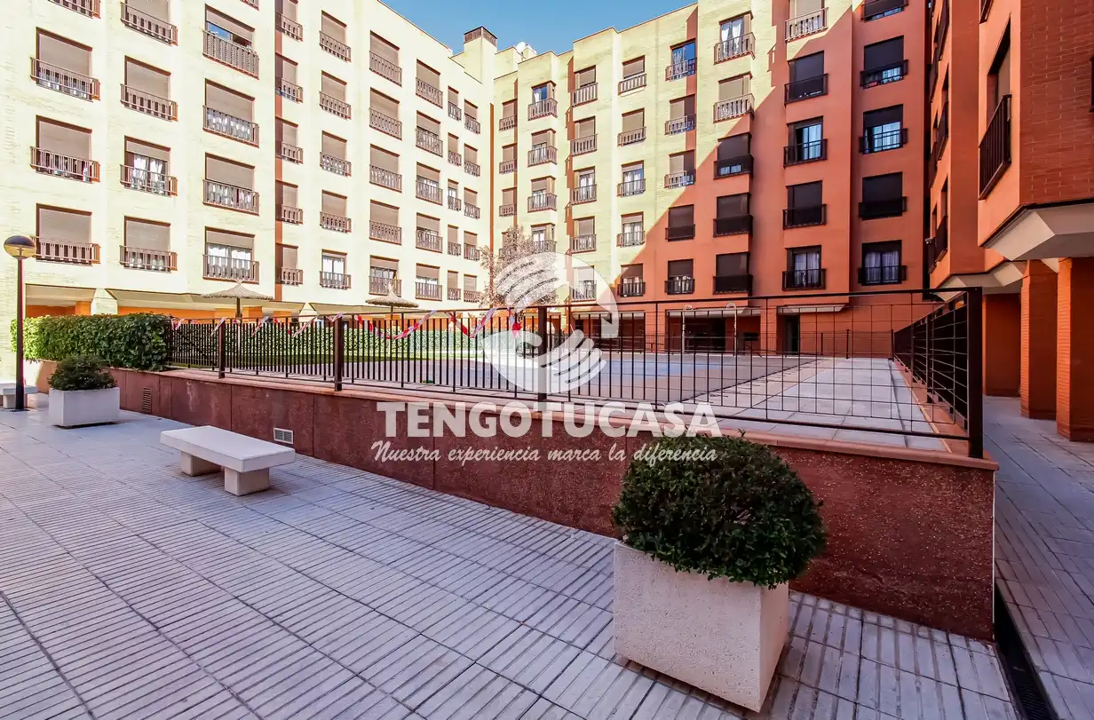 Piso en venta en Calle de Belfast, Rejas