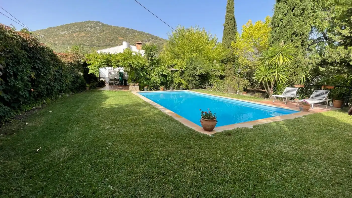 Jardí de Casa o xalet en venda en Carcabuey amb Calefacció, Jardí privat i Terrassa
