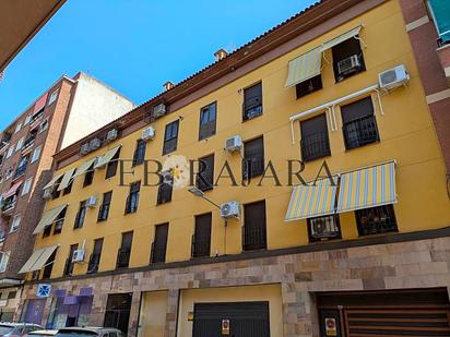 Außenansicht von Wohnung zum verkauf in Talavera de la Reina mit Terrasse und Balkon