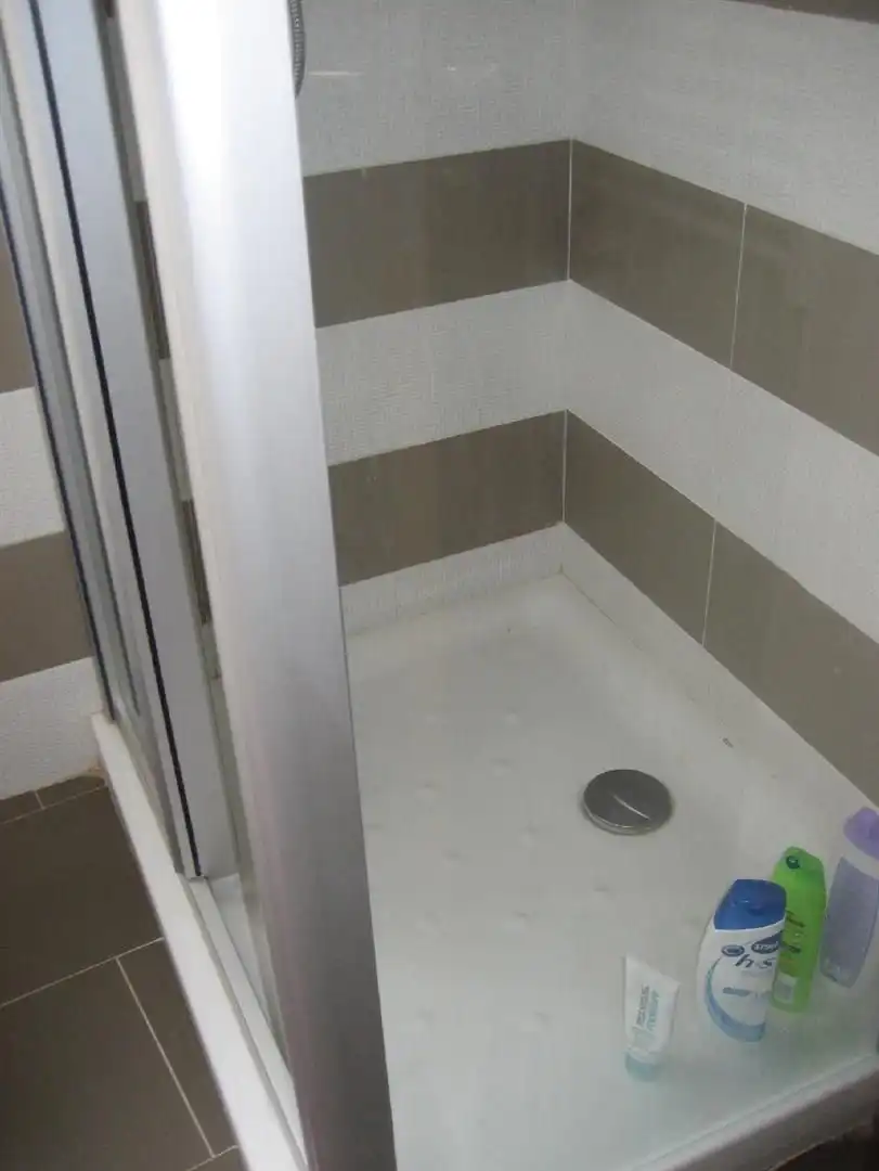 Bathroom of Flat for rent in Salamanca  with Heating, Parquet flooring and Furnished