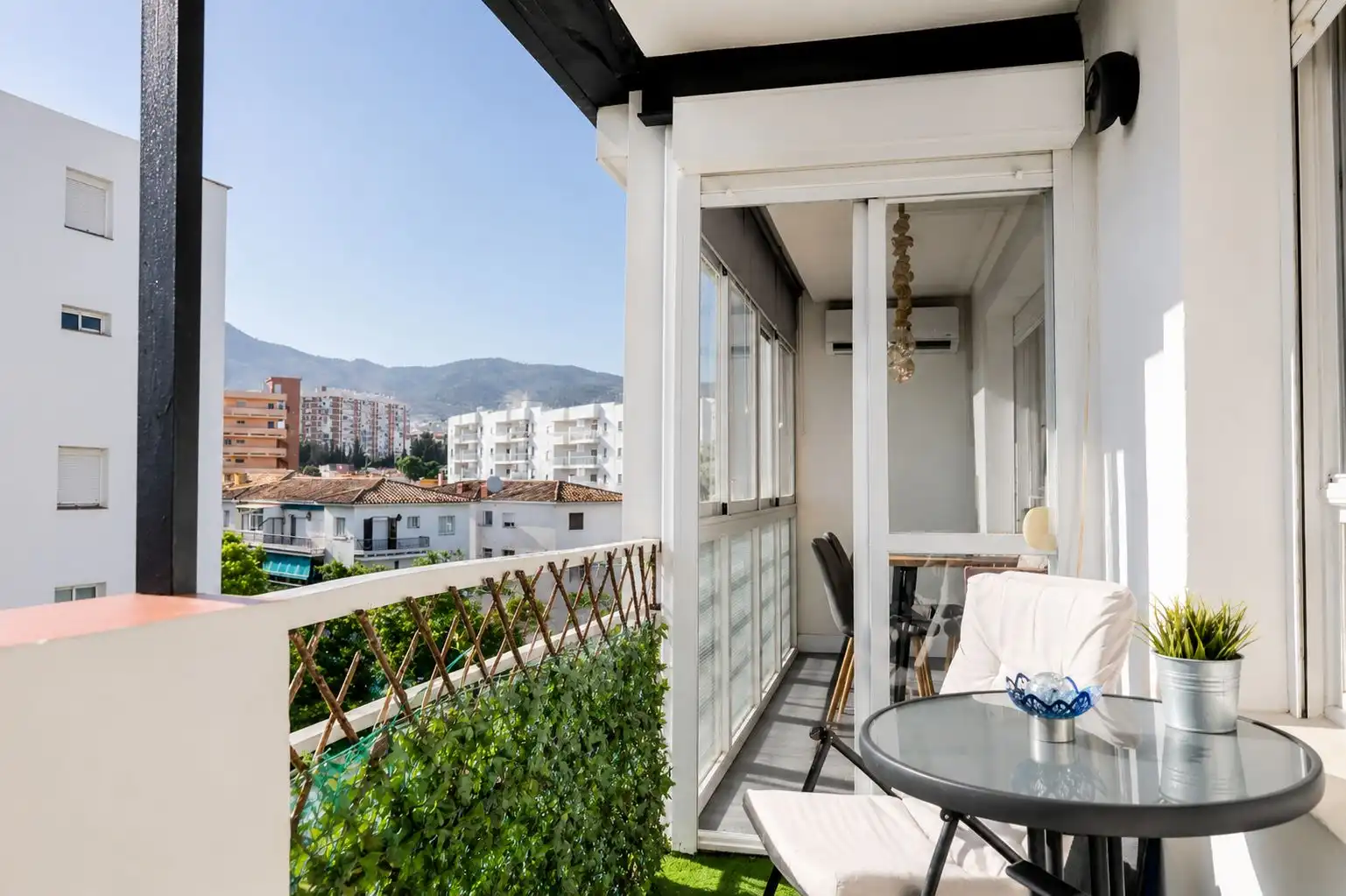 Terrassa de Apartament en venda en Benalmádena amb Aire condicionat, Jardí privat i Parquet