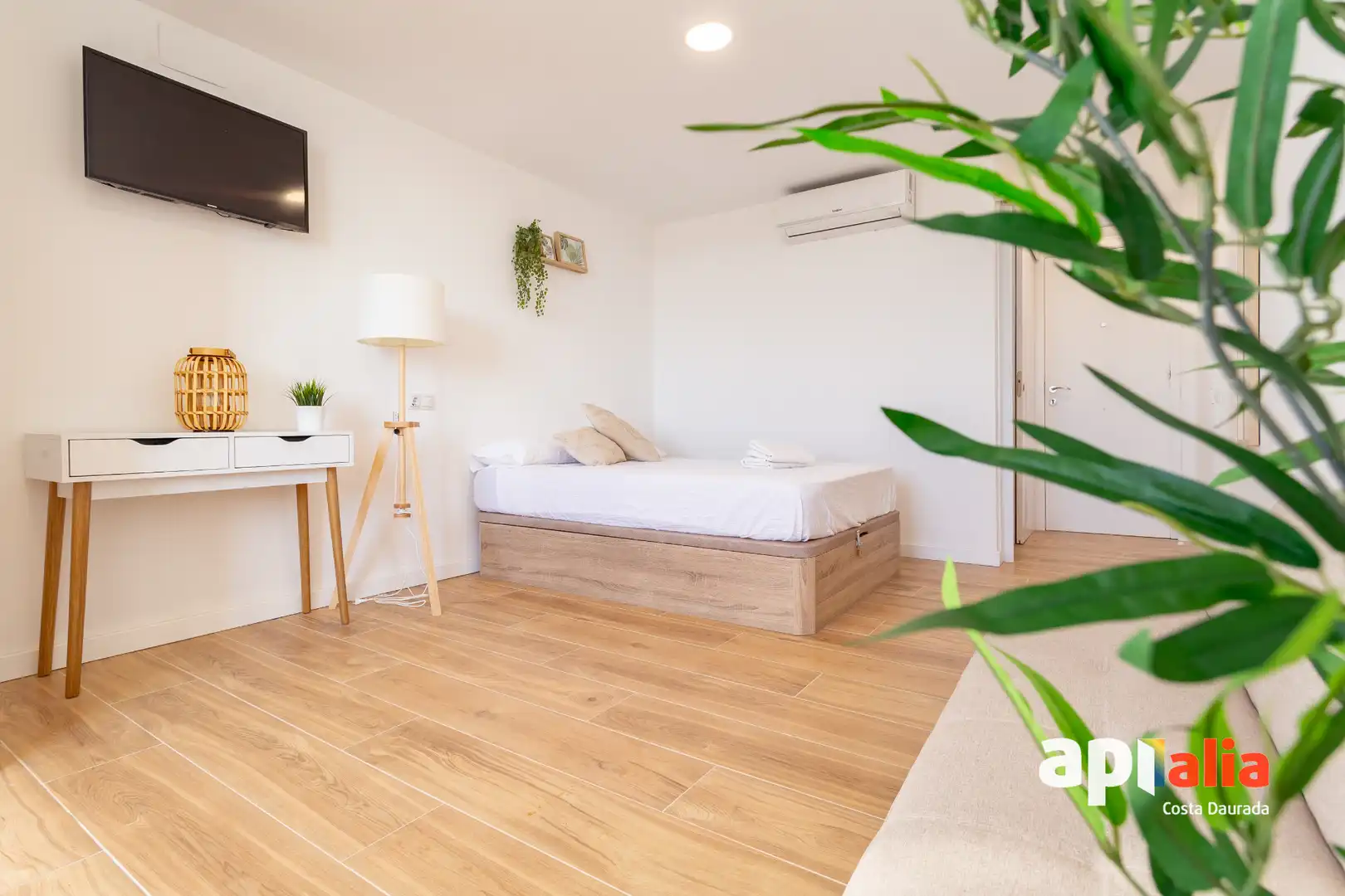 Schlafzimmer von Wohnung zum Verkauf in Vila-seca mit Klimaanlage, Heizung und Gemeinschaftspool
