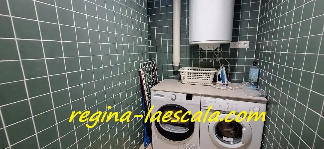 Baño de Planta baja en venta en L'Escala con Amueblado y Piscina comunitaria