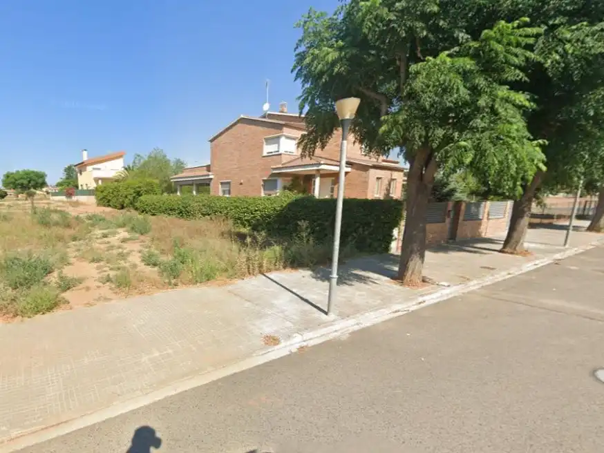 Residential land for sale in Carrer Miquel Martí i Pol 6, imagen 4