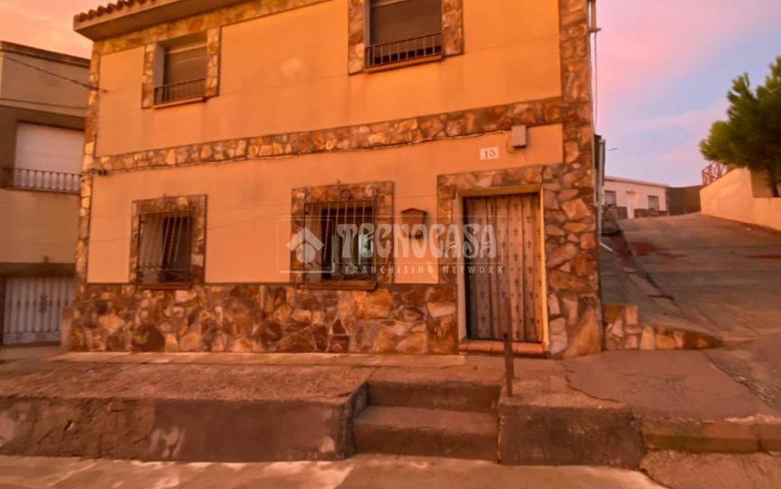 Photo 1 of Single-family semi-detached for sale in Calle Calvario, Horcajo de Santiago, Cuenca