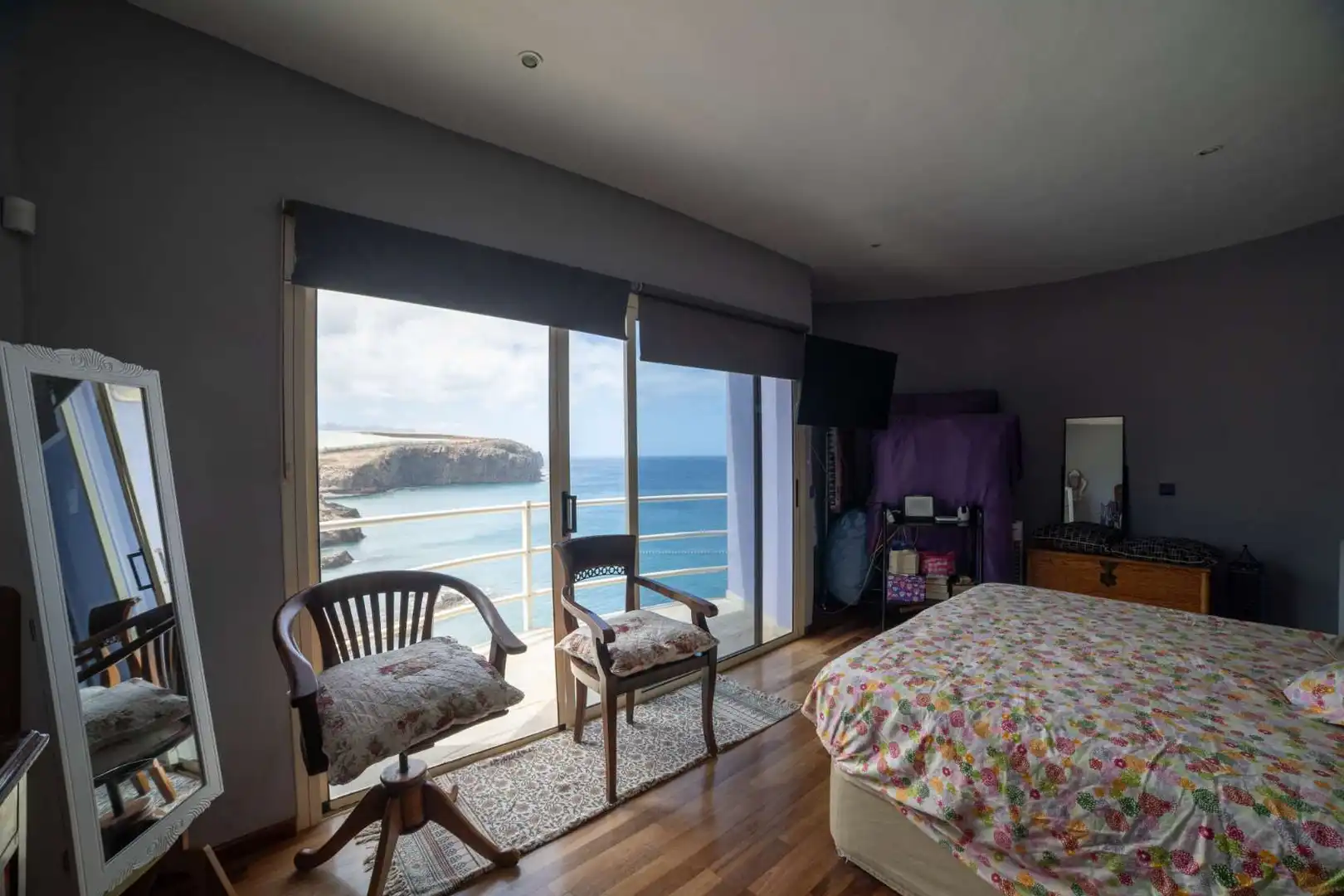 Bedroom of Detached homes for sale in Gáldar  with Terrace, Swimming Pool and Furnished