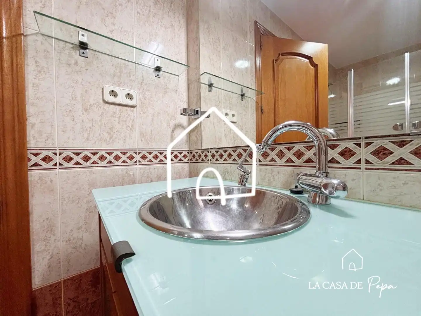 Baño de Piso en venta en Viladecans con Aire acondicionado, Calefacción y Terraza