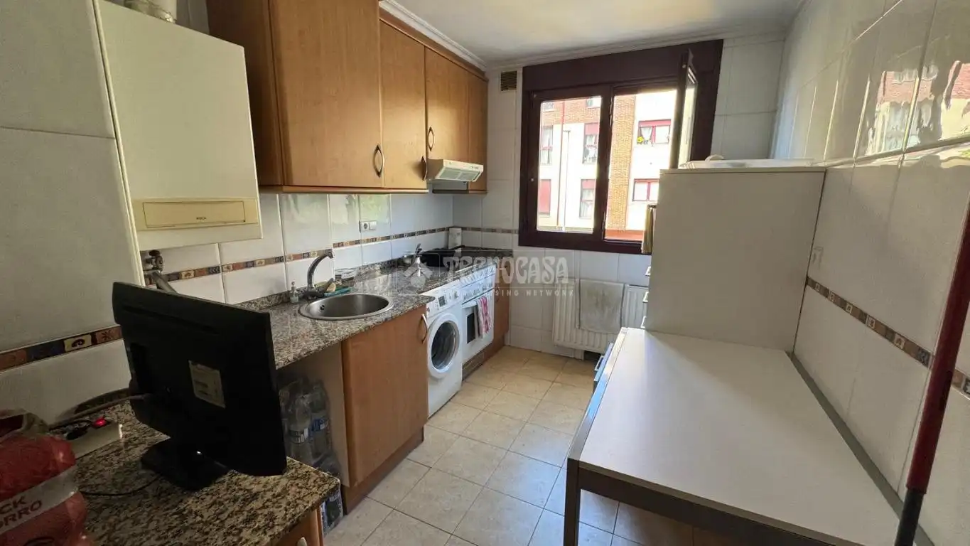 Cocina de Piso en venta en Gijón  con Trastero