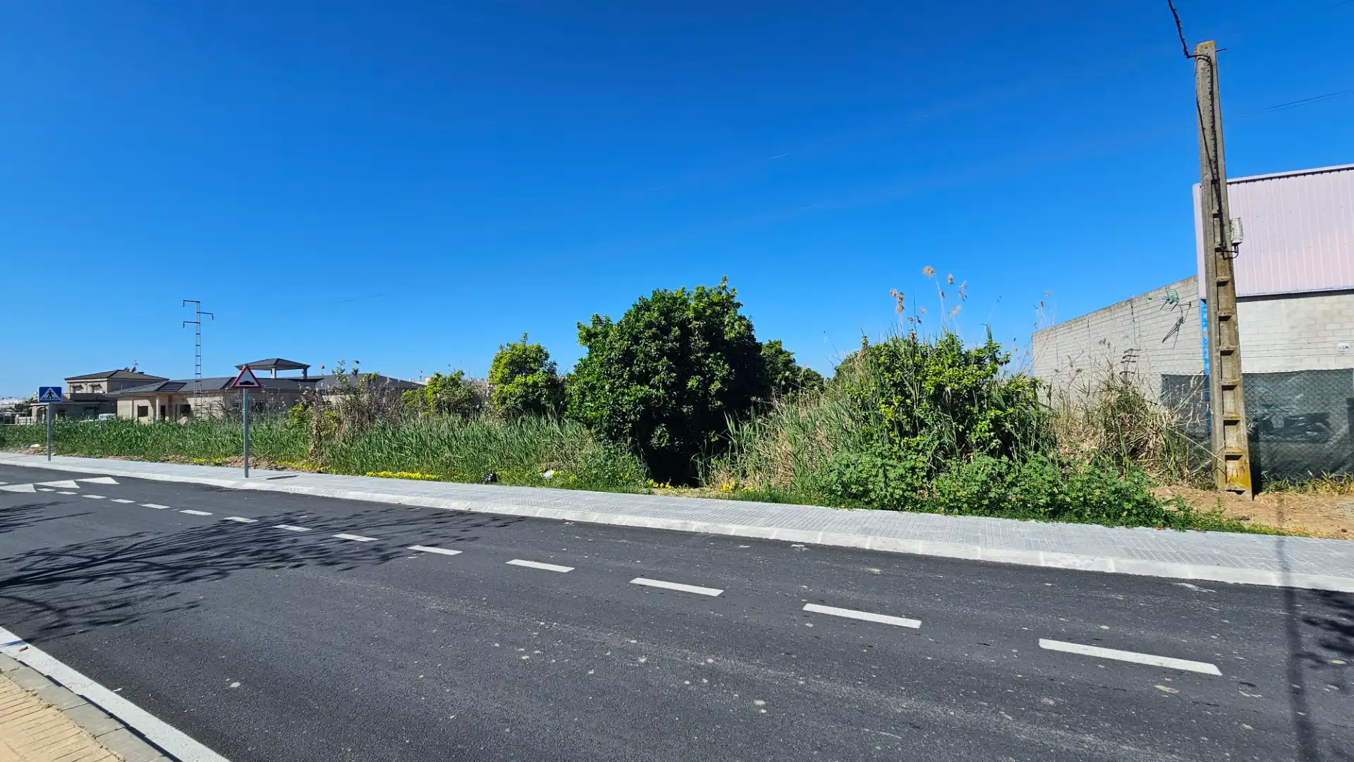 Außenansicht von Wohnung zum Verkauf in La Algaba mit Balkon und Gemeinschaftspool