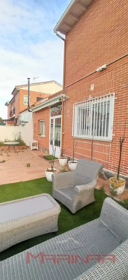 Adossat amb jardí en venda a Cedillo del Condado, imagen 36