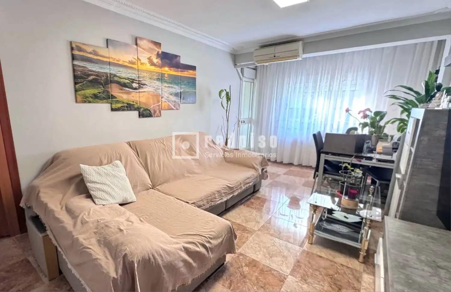 Living room of Flat for sale in Alcalá de Henares  with Air Conditioner, Heating and Terrace