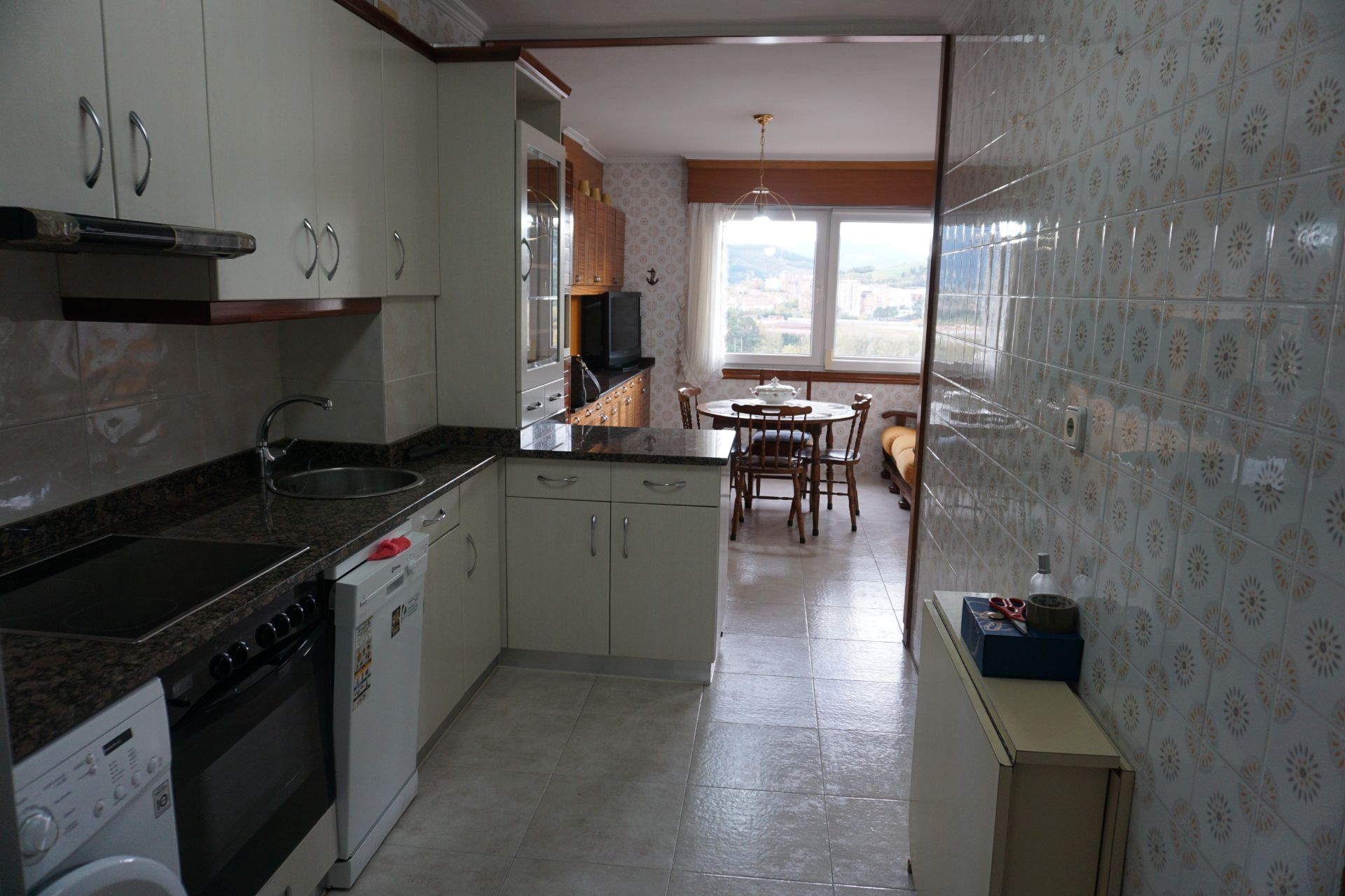 Kitchen of Flat for sale in Basauri   with Heating, Furnished and Oven