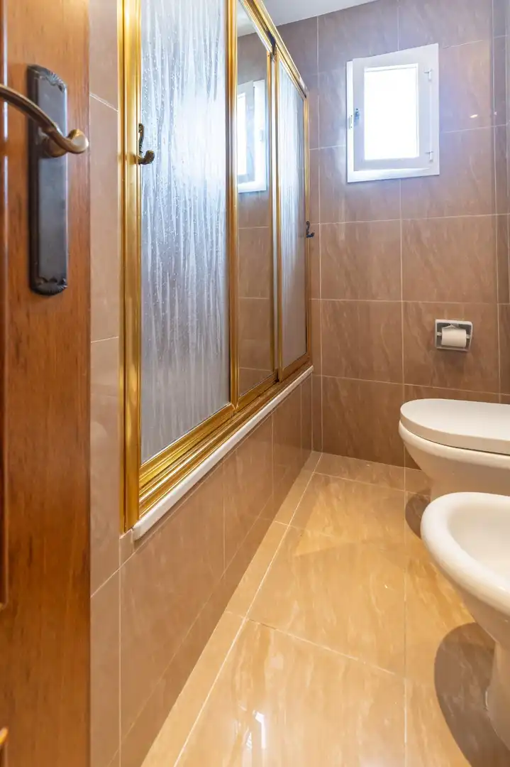 Baño de Apartamento en venta en Valencia con Jardín privado y Piscina comunitaria