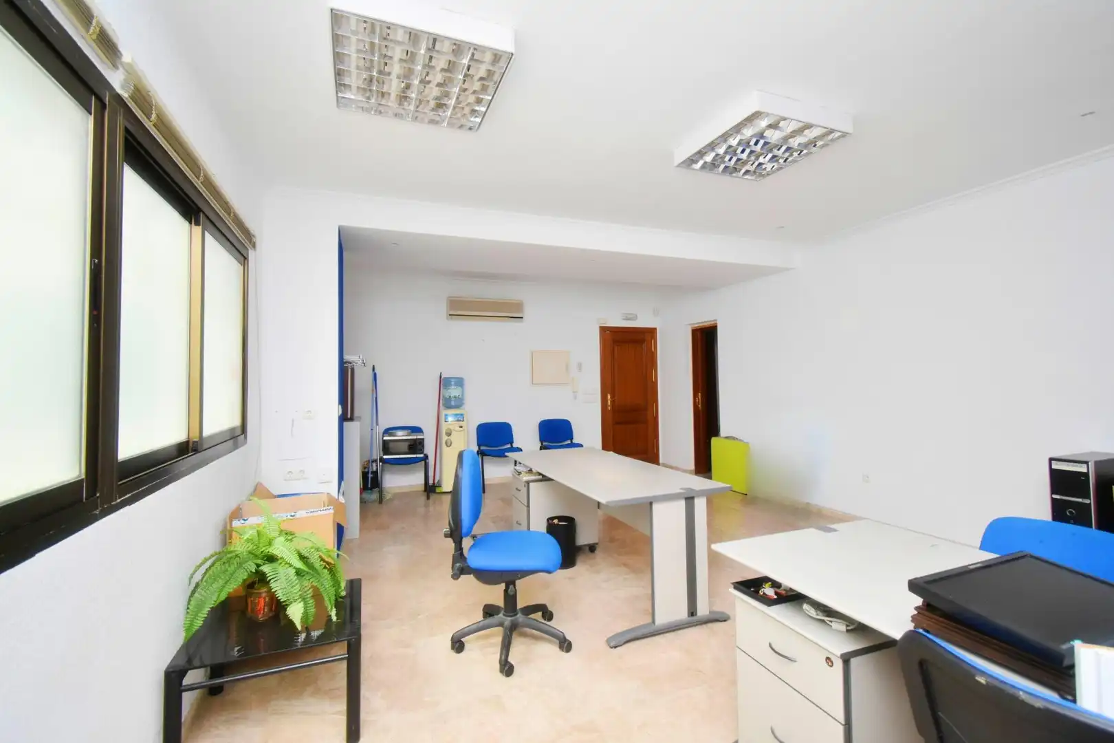 Office for sale in El Ejido  with Air Conditioner and Furnished