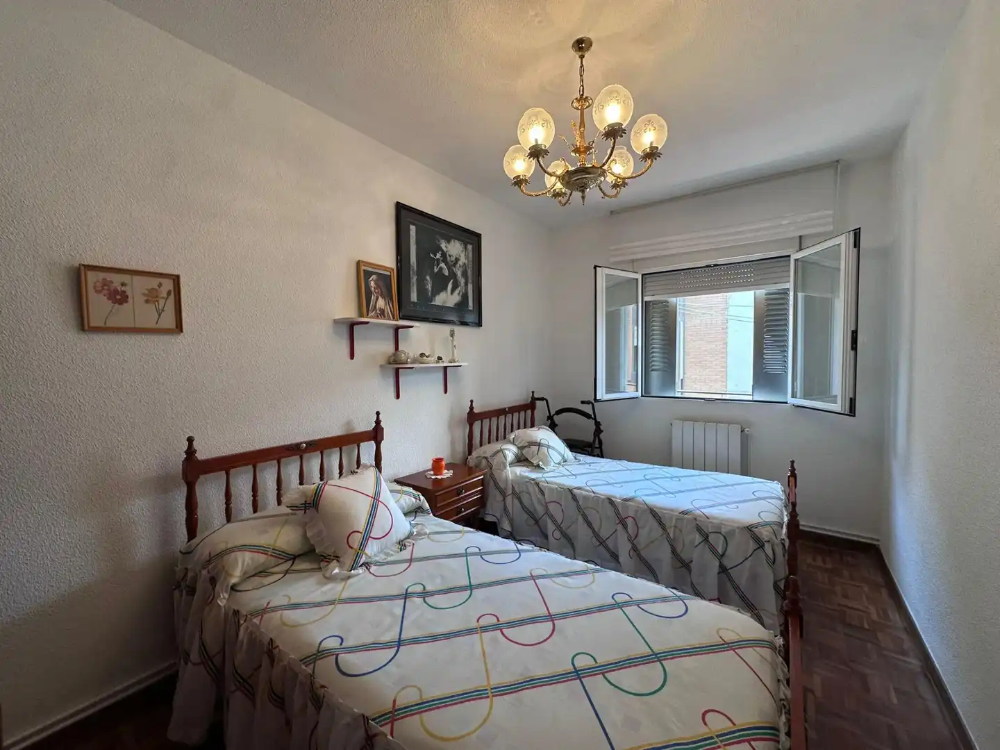 Habitación de Piso en venta en Madrid con Calefacción, Parquet y Terraza