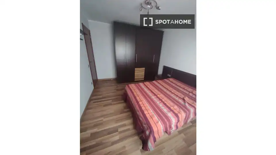 Wohnung zur Miete in Col.legis Nous, imagen 2