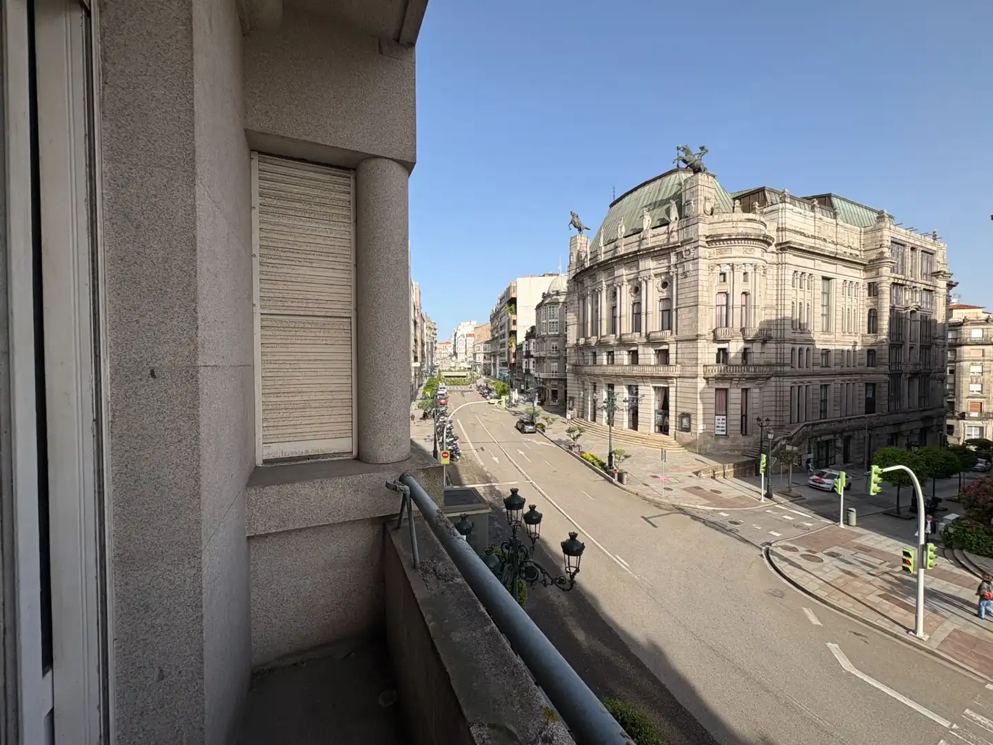 Vista exterior de Piso en venta en Vigo  con Balcón