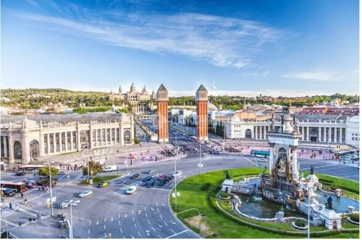 Vista exterior de Piso en venta en Barcelona con Parquet