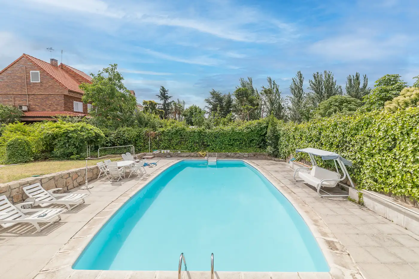 Piscina de Casa o xalet en venda en Pozuelo de Alarcón amb Aire condicionat, Jardí privat i Parquet