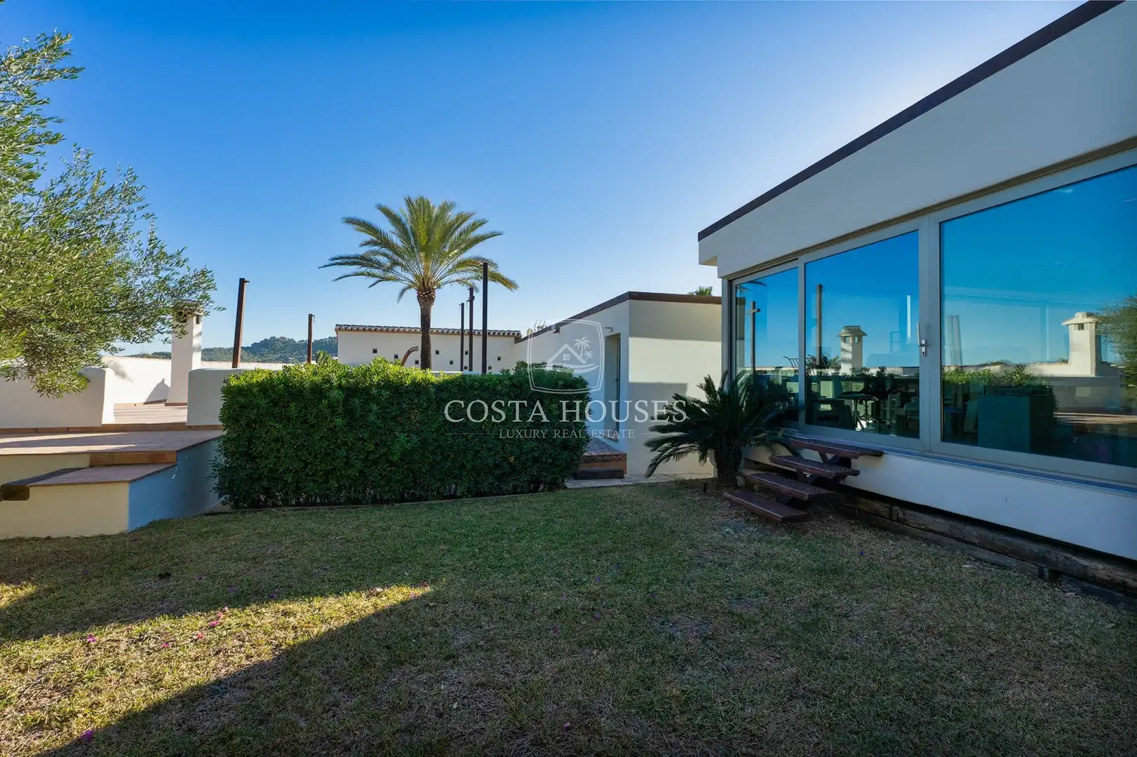 Vista exterior de Casa o xalet en venda en Jávea / Xàbia amb Aire condicionat, Jardí privat i Terrassa