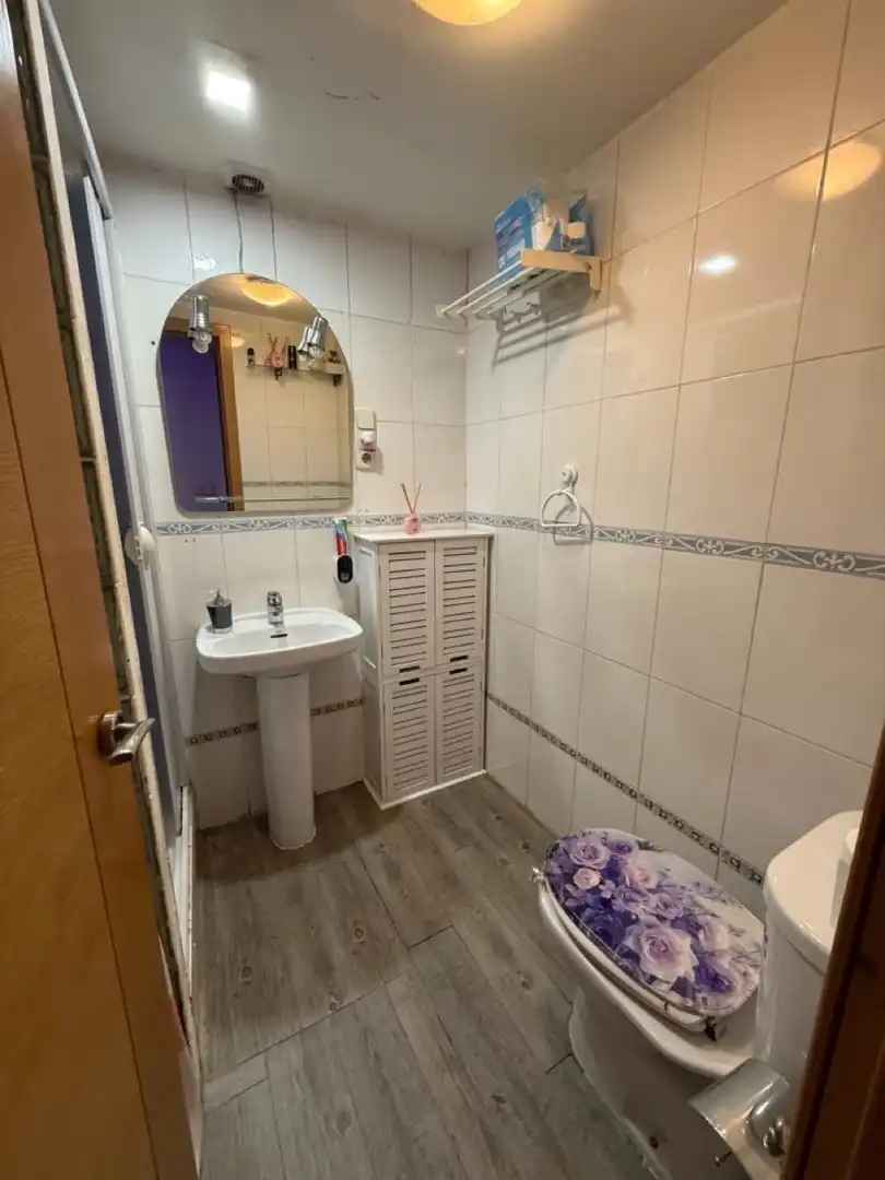 Baño de Planta baja en venta en Madrid con Aire acondicionado, Calefacción y Amueblado