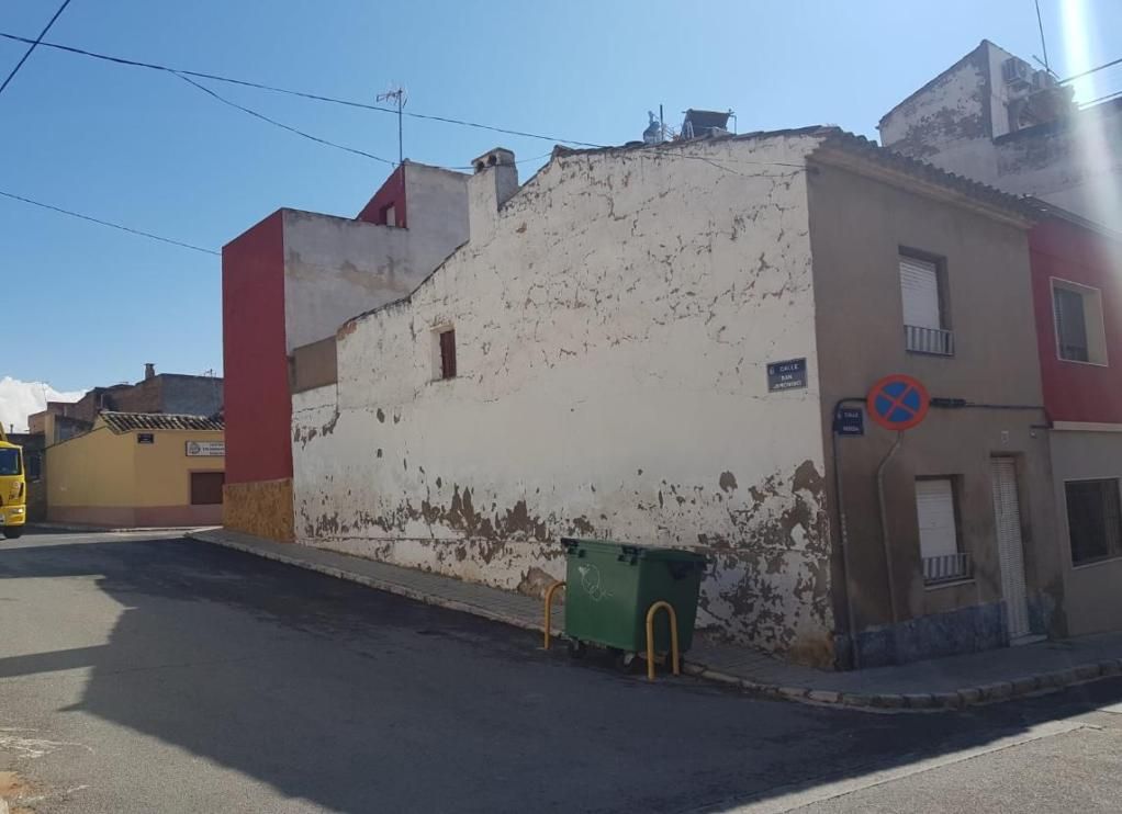Vista exterior de Casa adosada en venda en Villena