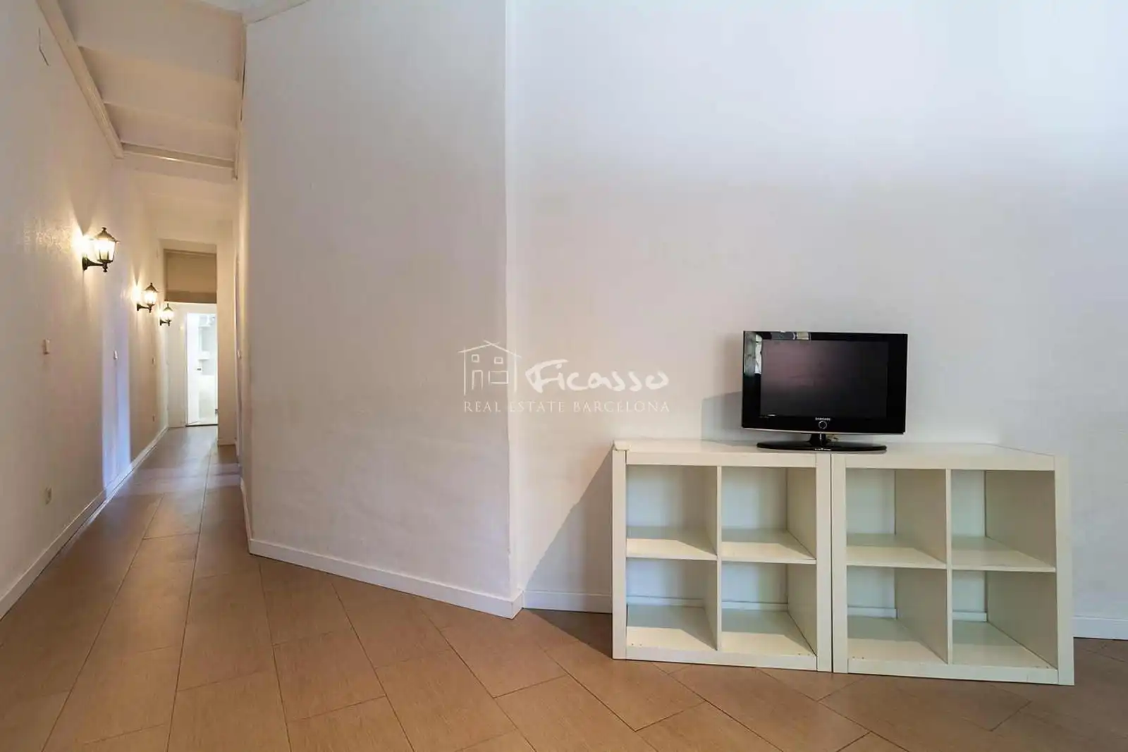Living room of Flat for sale in Barcelona  with Air Conditioner, Heating and Oven