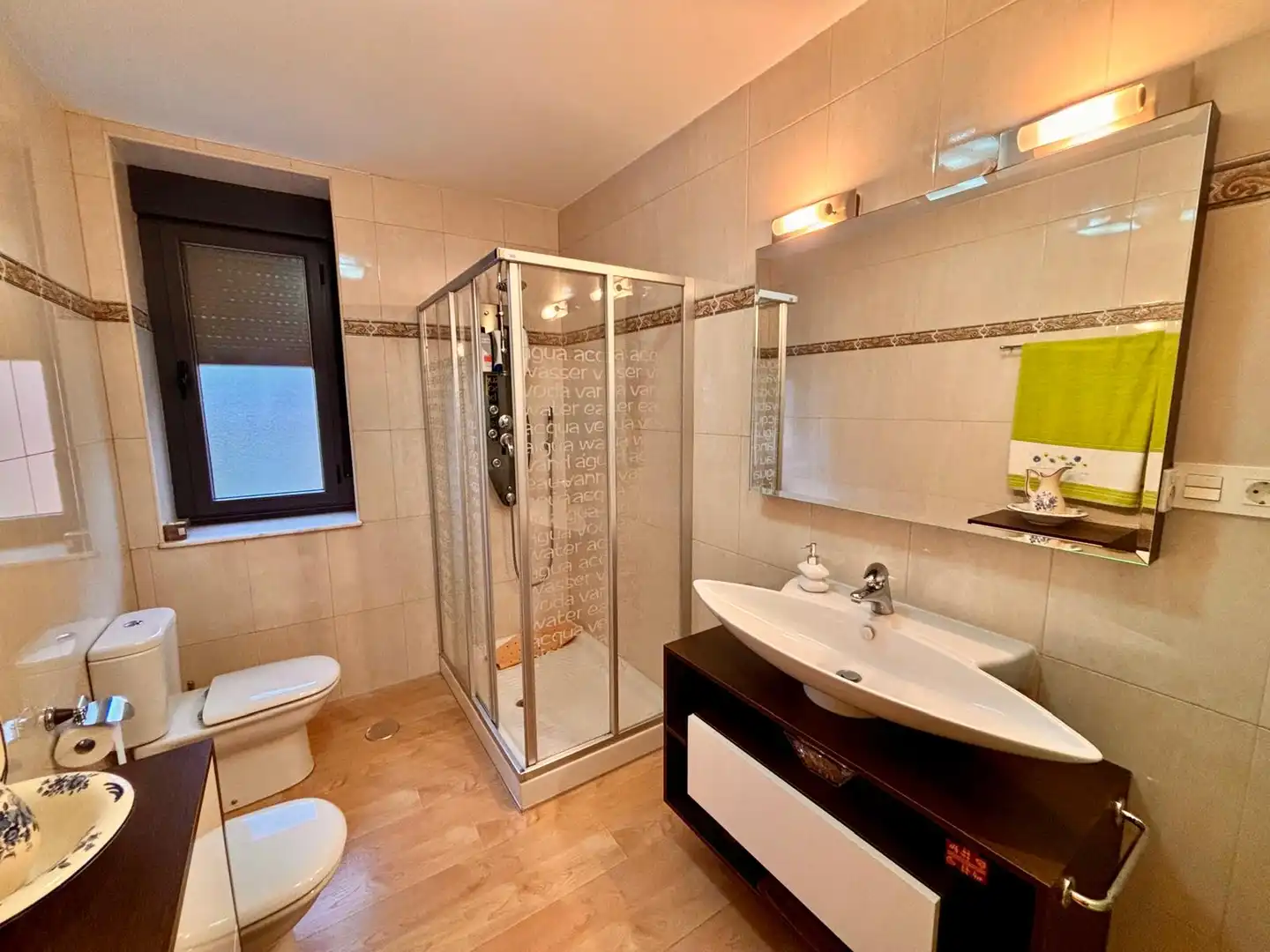 Baño de Casa o chalet en venta en Turcia con Calefacción, Parquet y Terraza