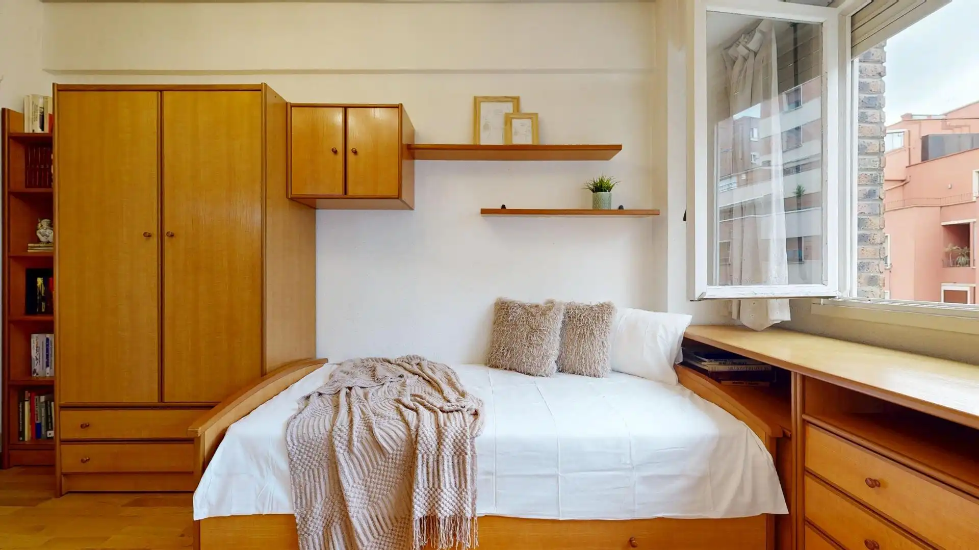 Bedroom of Flat for sale in Bilbao   with Heating and Balcony