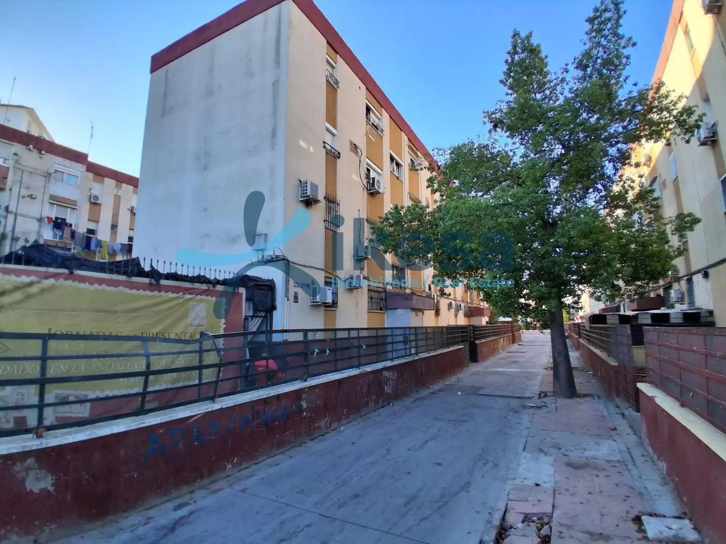 Vista exterior de Piso en venta en Sevilla