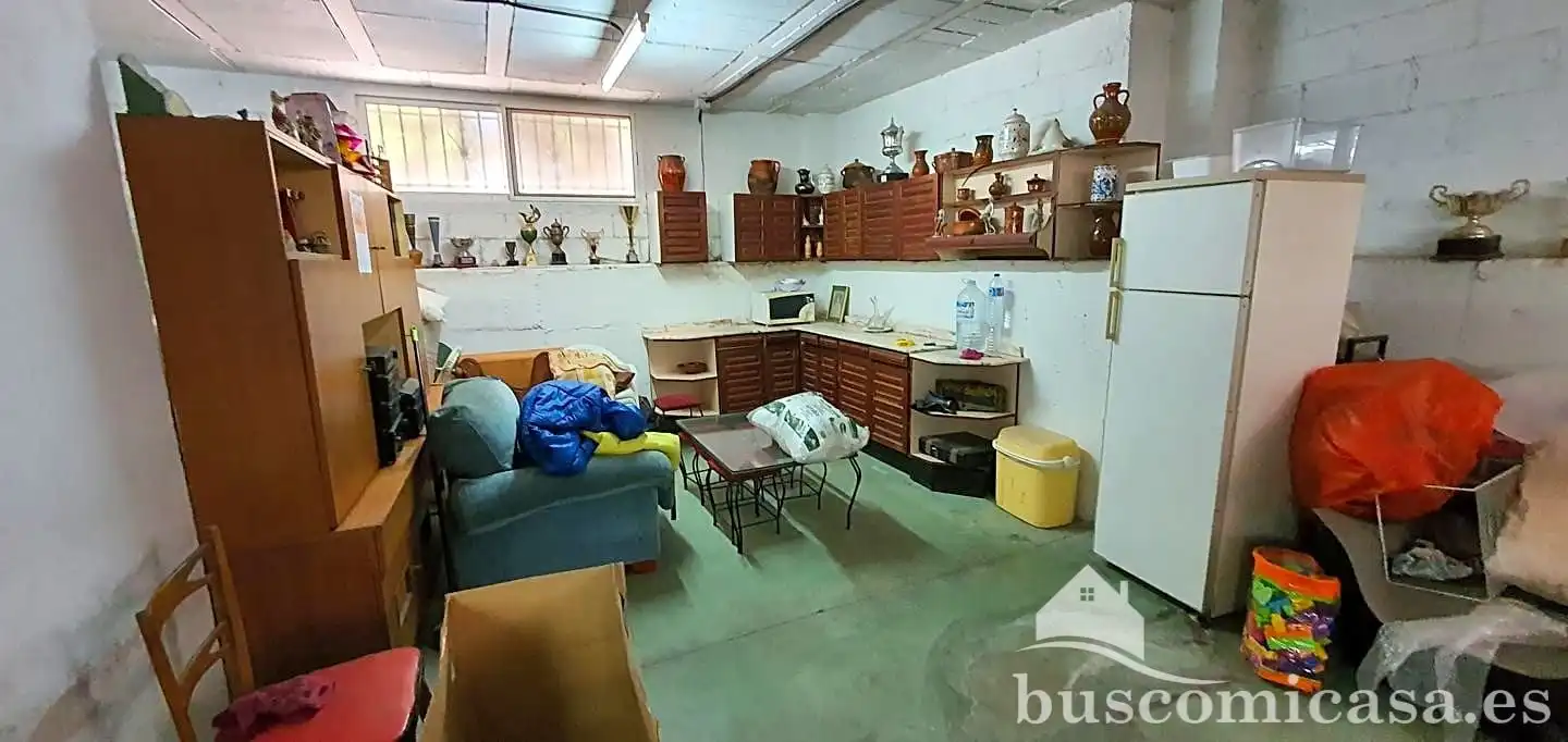 Casa o xalet en venda en Linares amb Aire condicionat, Calefacció i Jardí privat