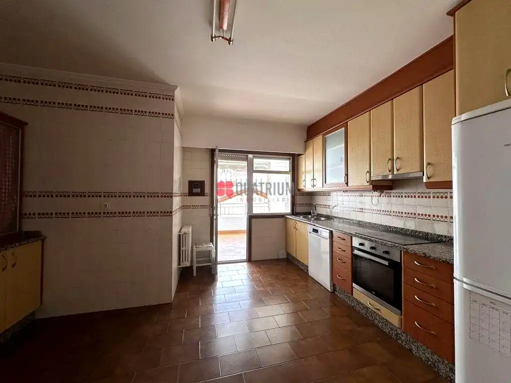 Cocina de Piso en venta en Ourense Capital  con Calefacción, Terraza y Trastero