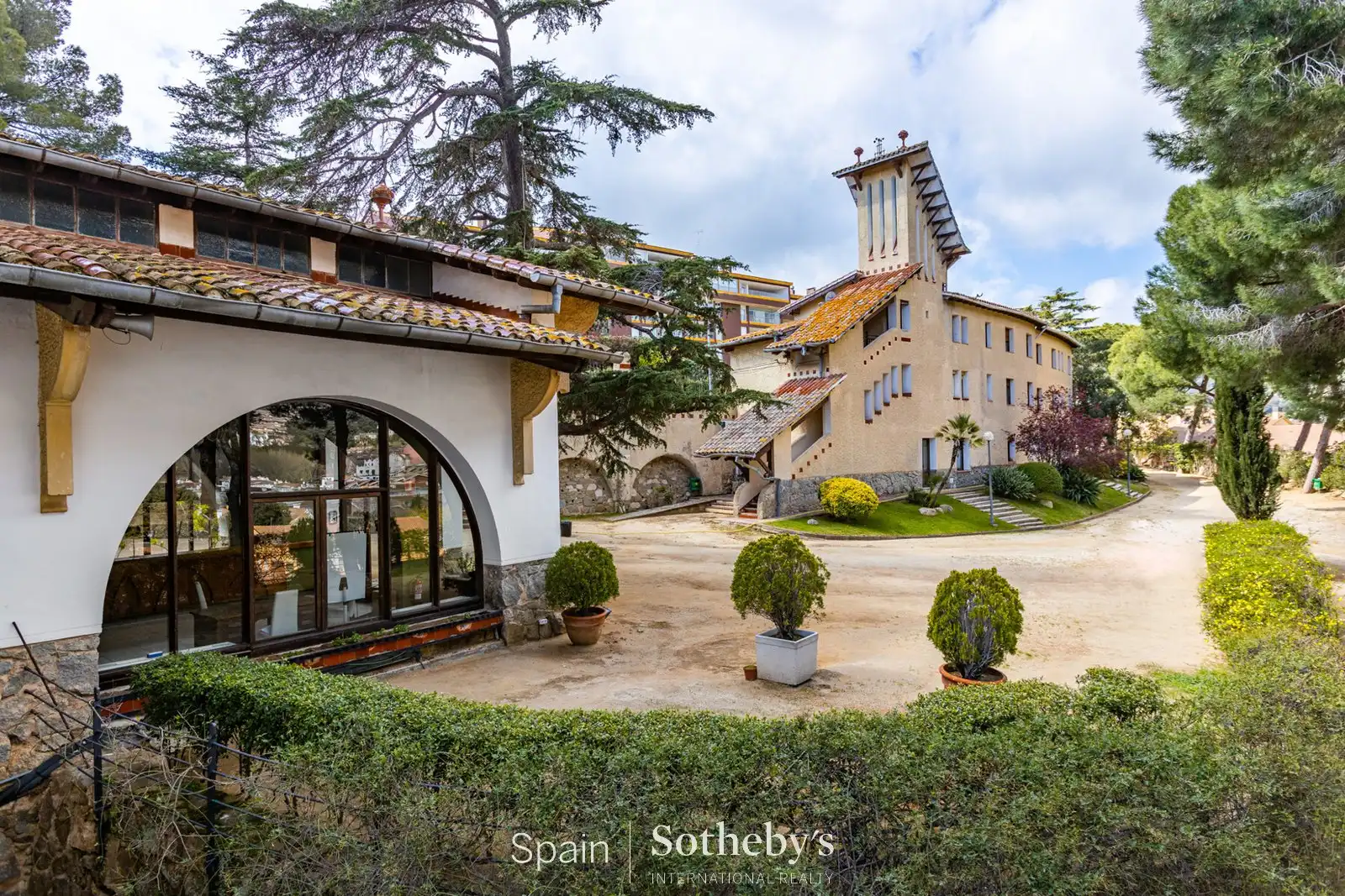 Vista exterior de Finca rústica en venda en Sant Andreu de Llavaneres amb Calefacció, Jardí privat i Terrassa