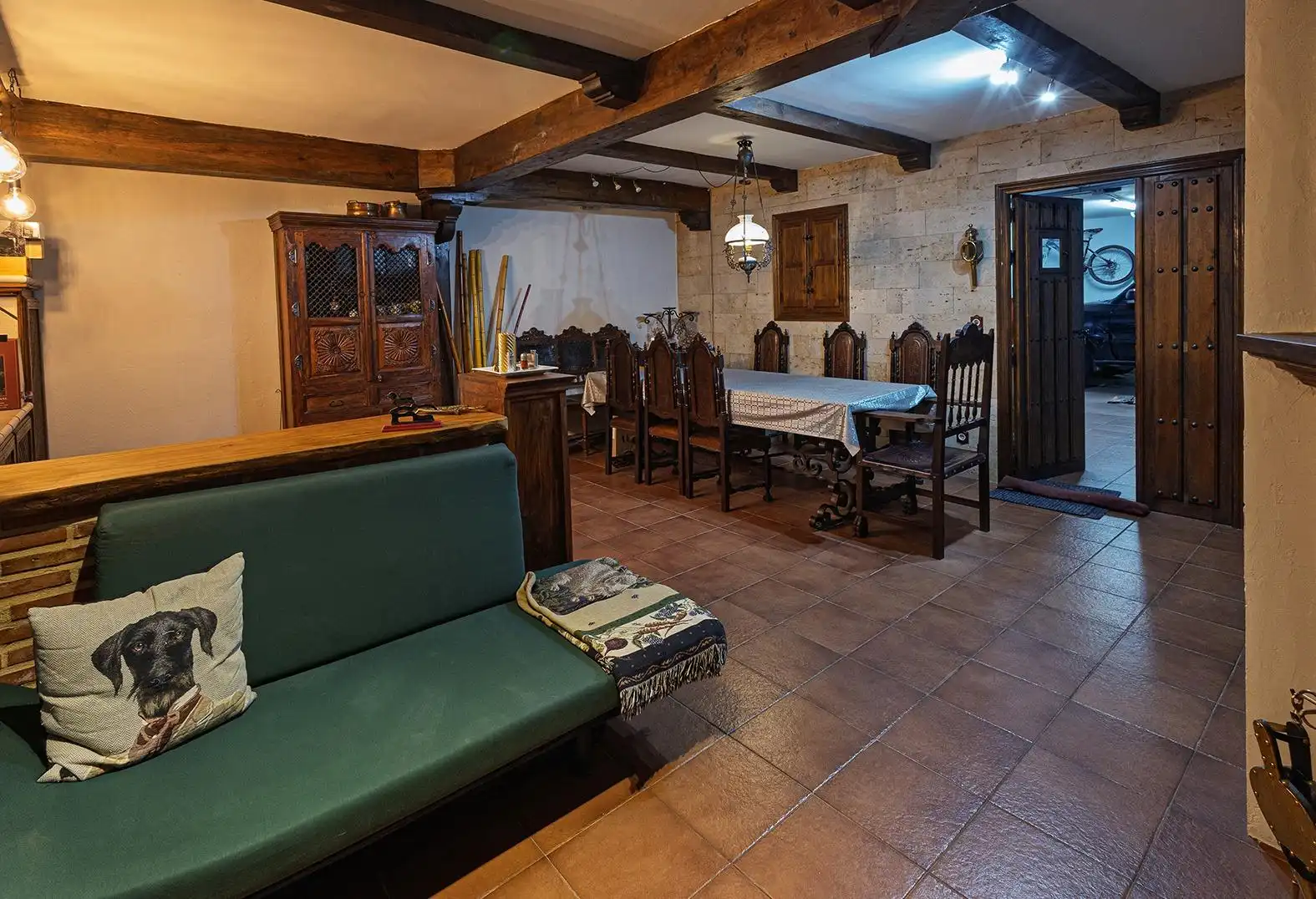 Menjador de Casa o xalet en venda en Valladolid amb Calefacció, Jardí privat i Parquet