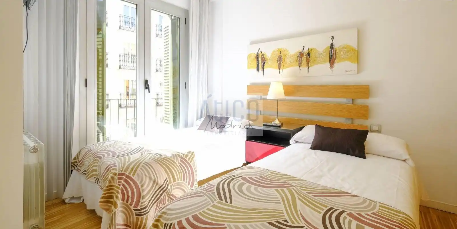 Dormitori de Apartament de lloguer en Madrid amb Aire condicionat, Calefacció i Terrassa