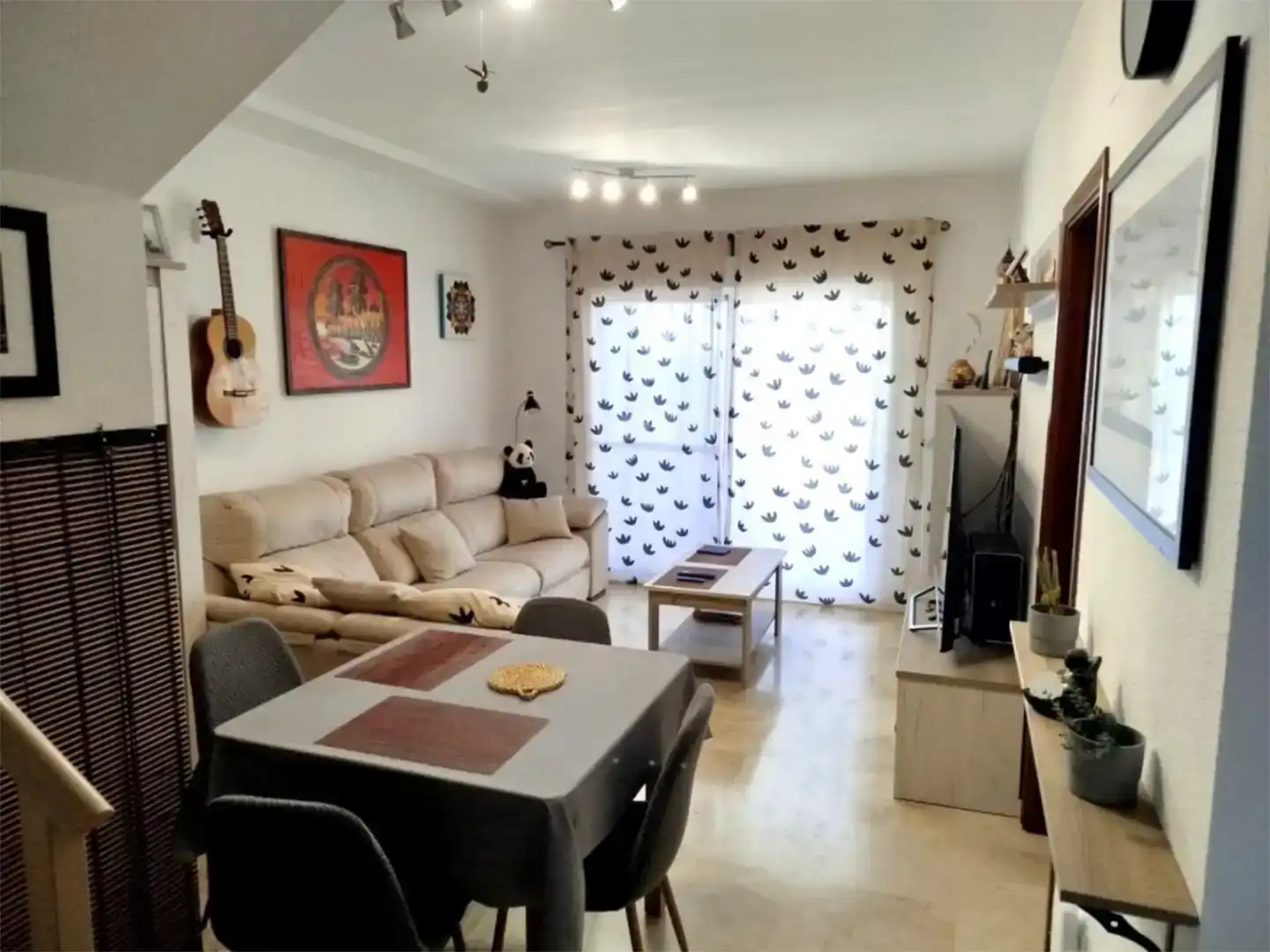 Sala d'estar de Casa o xalet en venda en Lepe amb Piscina i Balcó
