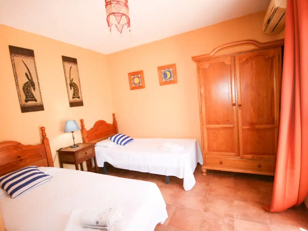 Habitación de Finca rústica en venta en Alhaurín El Grande con Jardín privado, Terraza y Piscina