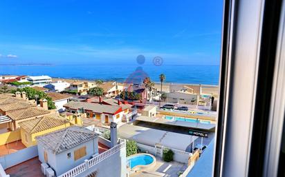 Vista exterior de Apartament en venda en Guardamar del Segura amb Terrassa